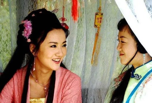 她是一代名妓苏小小,23岁魂断西冷桥畔,白居易为何会为她写诗呢?