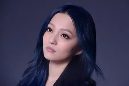张韶涵妈妈爆料女儿丑事 张韶涵和她妈妈究竟怎么了