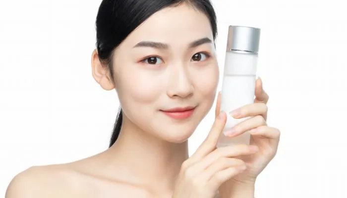 化妆水和爽肤水的区别 化妆水和爽肤水有什么区别