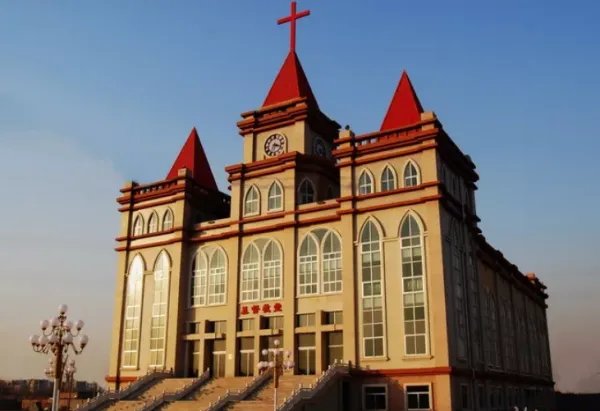 全世界宗教信仰人口最多的是哪个教?