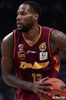 广东队的威姆斯从开赛以来就一直强势，如何看待他在广东的作用？