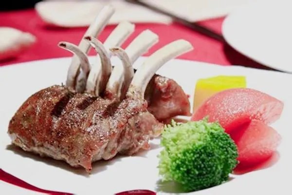 王品台塑牛排多少钱一位