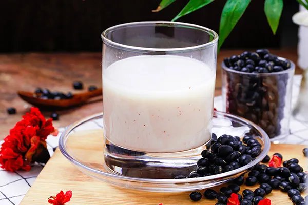 鸡蛋和什么不能一起吃