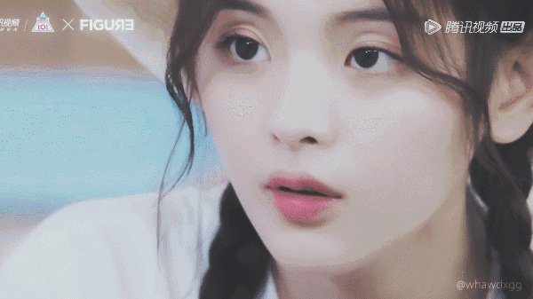 杨超越为什么会受人追捧？