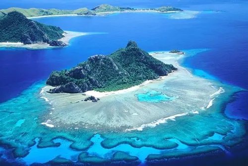 斐济群岛地区发生6.2级地震，哪些地区震感明显？