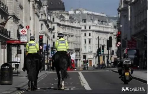 新冠病毒变异，是因为英国人吃蝙蝠和老鼠造成的吗？