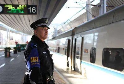 北京铁警严打黄牛效果如何？