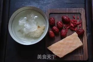 红枣银耳汤