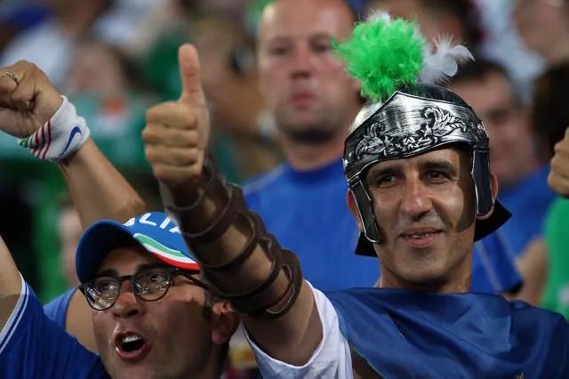 欧洲杯1/8决赛对阵出炉！多组强强对话，哪些球队能挺进八强？