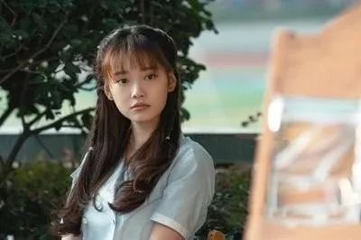 《乔家的儿女》里文居岸与叶小朗你站谁？