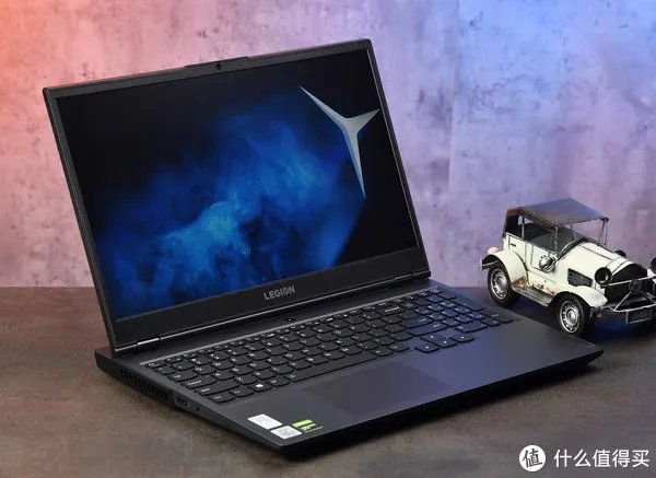 联想拯救者全面屏游戏本，强劲性能畅玩端游无压力