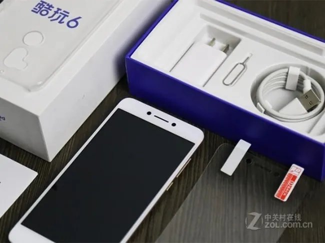 酷派 酷玩6 手机 耀动黑 6GB+64GB机身内存大 京东售价1499元 （有赠品）