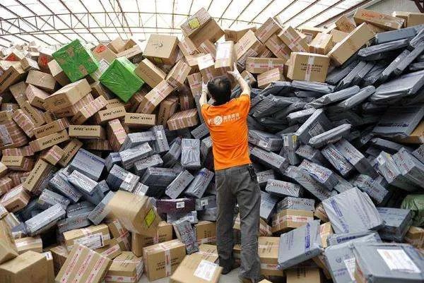 五家快递公司出现无人派送，自身难保为何还要封杀极兔速递？