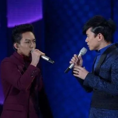 林宥嘉张杰身高图片对比 央视春晚两人演绎《给我你的爱》