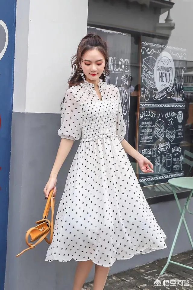 复古的波点裙怎么搭配才好看？