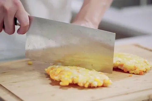 黄金玉米烙的做法 黄金玉米烙怎么做