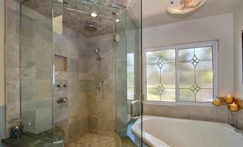 卫生间窗户装修禁忌 卫生间窗户用什么玻璃好