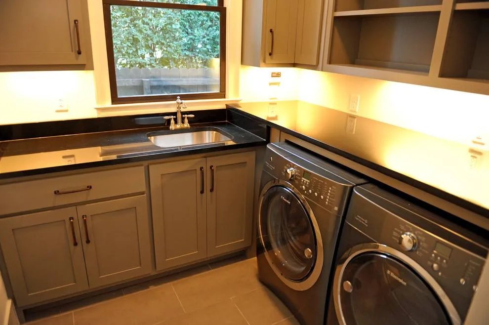 橱柜拉手安装在哪个位置好