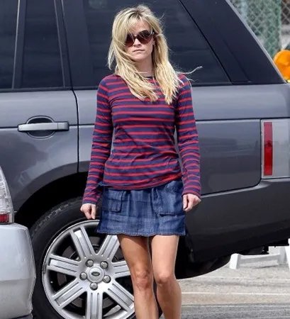 瑞茜·威瑟斯彭庆生 39岁容光焕发