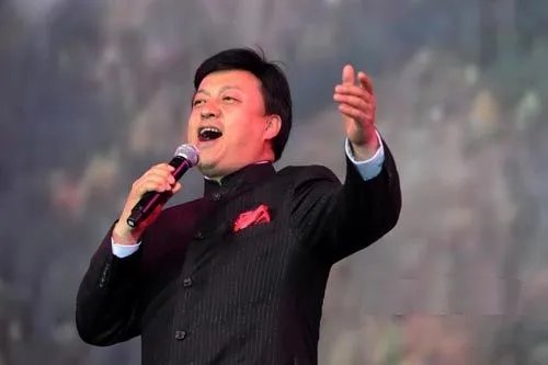 吕继宏的《大风吹》 歌词