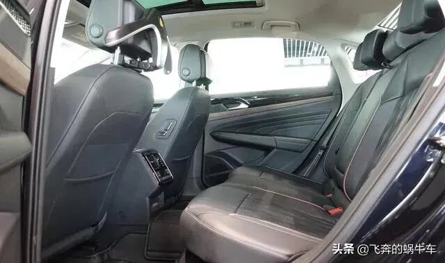 2019款380帕萨特轿车最高时速是多少公里？怎么样？