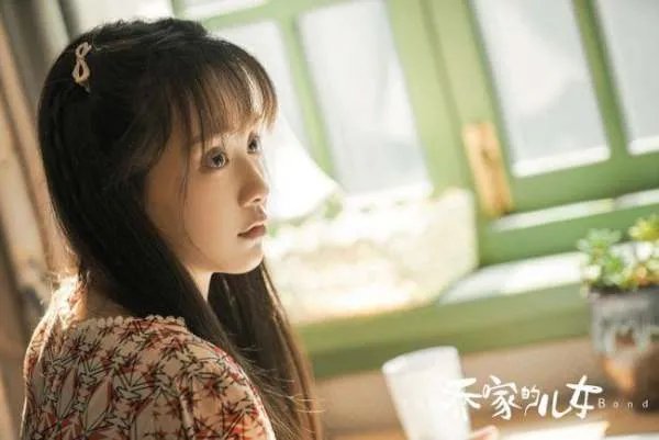 《乔家的儿女》里文居岸与叶小朗你站谁？