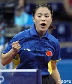 乒乓球男团半决赛，李宁为何跟刘国梁同框出镜观战中日焦点赛呢？