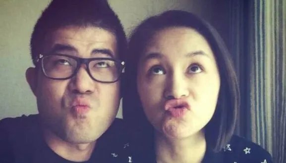 贾乃亮辟谣曾与王子文恋爱，两人之间曾经都有哪些联系？