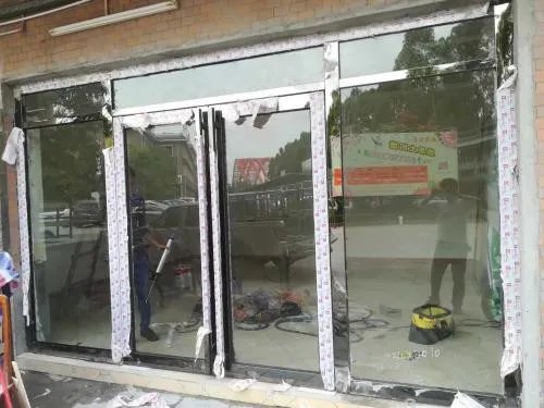 地弹簧怎么调节高低