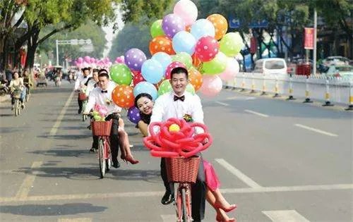 特别婚礼精选 带你领略别具一格的另类婚礼