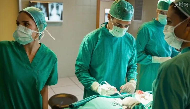 美容院的隆胸优惠活动能信吗 做隆胸手术有哪些影响