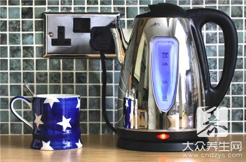 煮水壶的水垢怎么清理