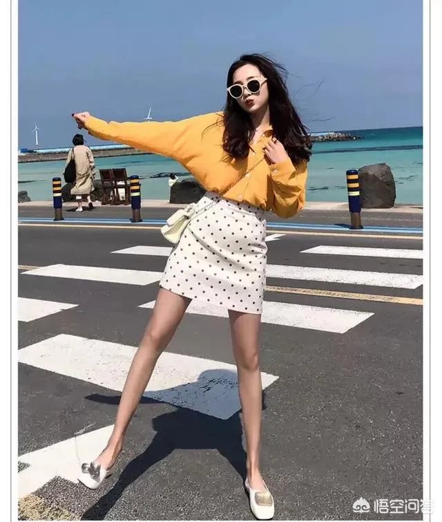 复古的波点裙怎么搭配才好看？