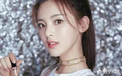 杨超越为什么会受人追捧？