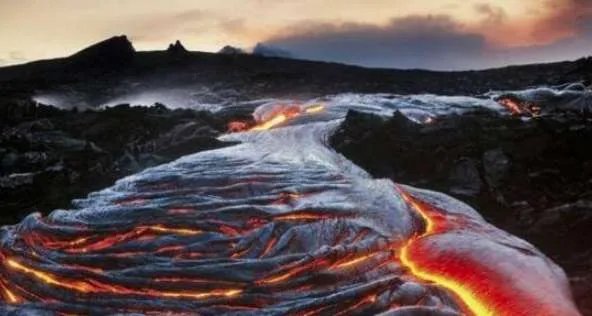 世界上最大的超级火山，黄石公园超级火山