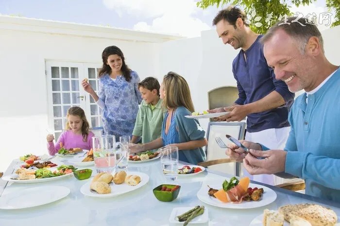 咸鸭蛋怎么做，多种咸鸭蛋的腌制方法大全