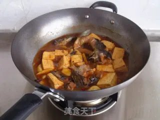 鲶鱼炖豆腐