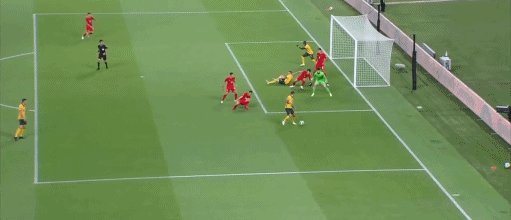 国足首战0:3不敌澳大利亚,出乎媒体意料,你怎样看这场比赛?