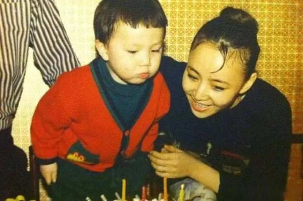 宋丹丹的恋情为何如此坎坷？