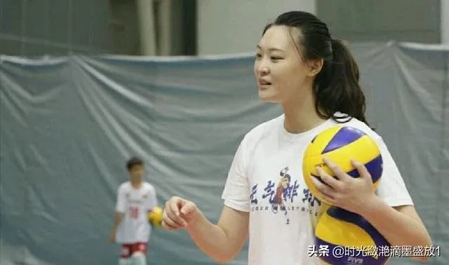 女排众多大神中,为什么惠若琪会有隆重的退役仪式?