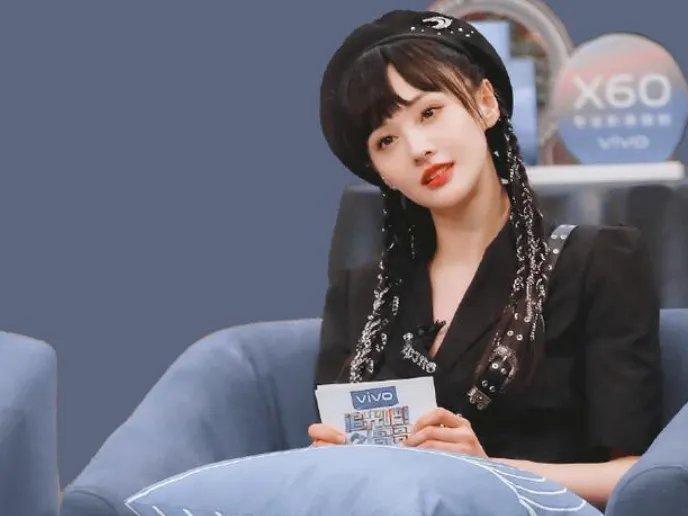 郑爽八卦金晨邓伦一事上了热搜?，郑爽为这个节目带来了多少热度？