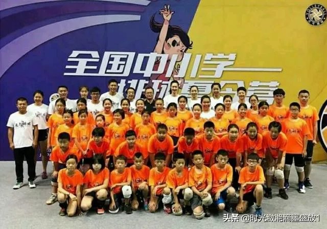 女排众多大神中,为什么惠若琪会有隆重的退役仪式?