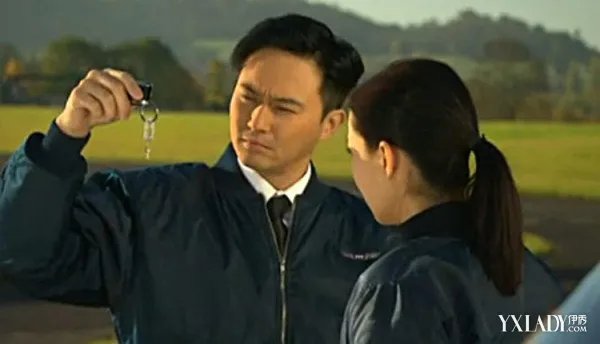 冲上云霄陈法拉吻戏被曝光陈法拉大胆诱惑张智霖