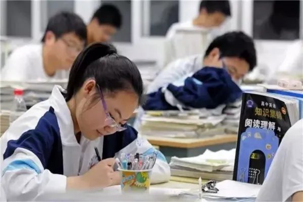 永川十大高中排行榜 永川市卧龙中学上榜第一重点中学