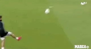 C罗在球员通道帅照