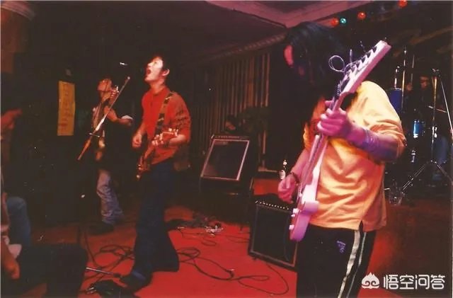 《成都》的小酒馆有什么历史吗？