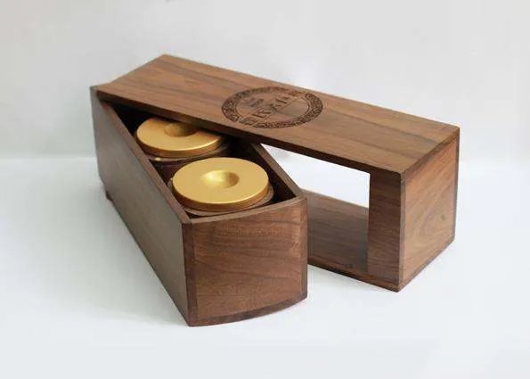 人物包装的渊源和意义