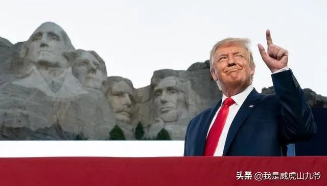 特朗普想把自己的雕像加到总统山上，你觉得他够格吗？
