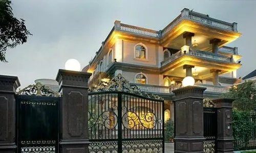 别墅大门装修效果图 造型独特展现不同风格