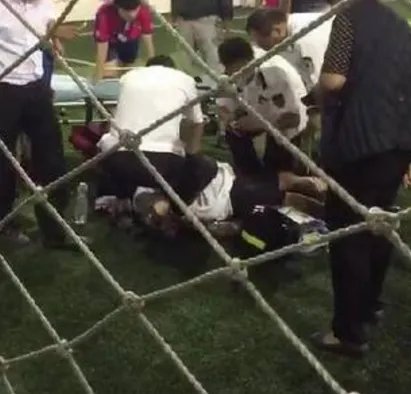 王国林踢球猝死